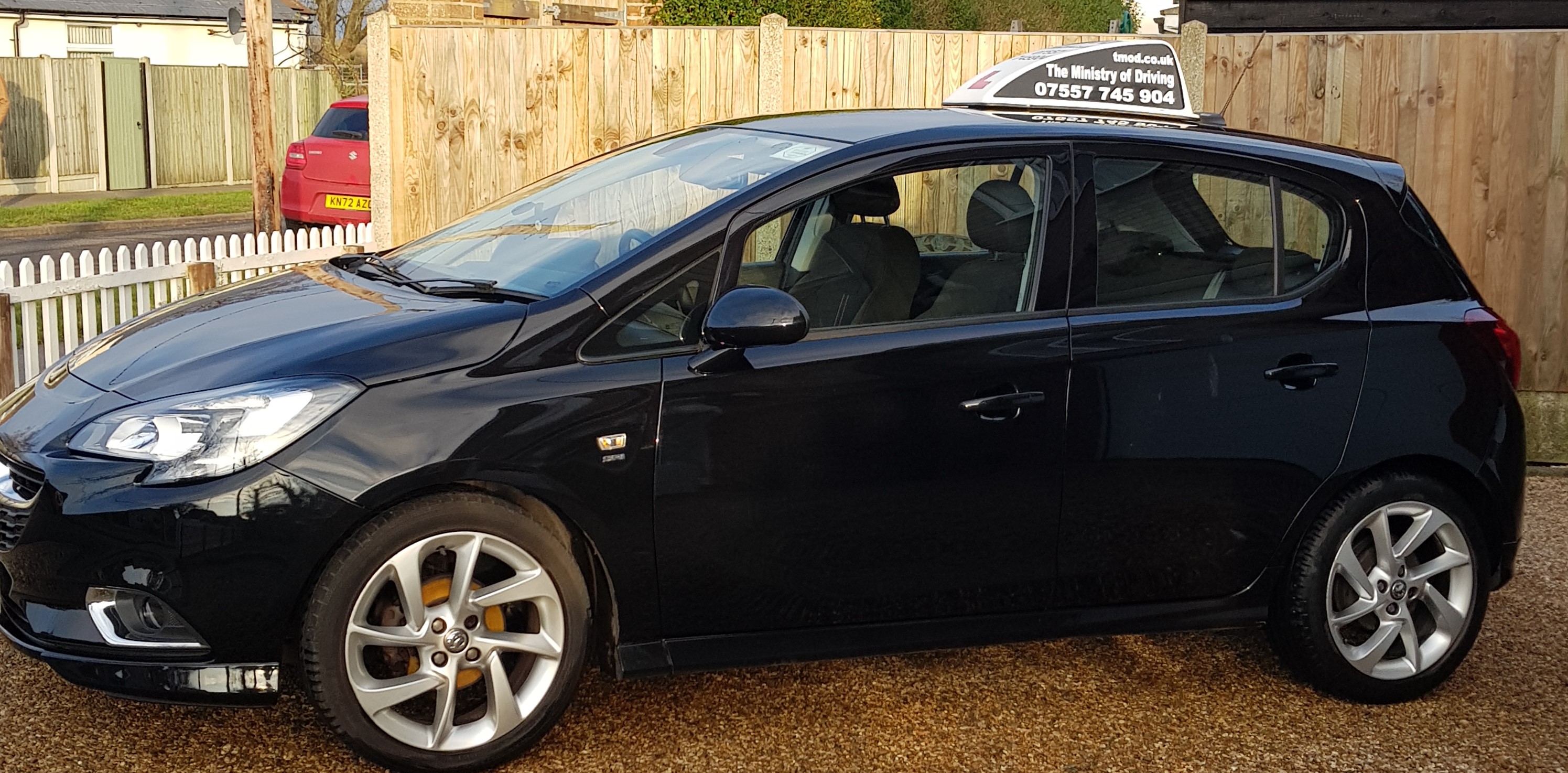 Black Manual Training Vehicle